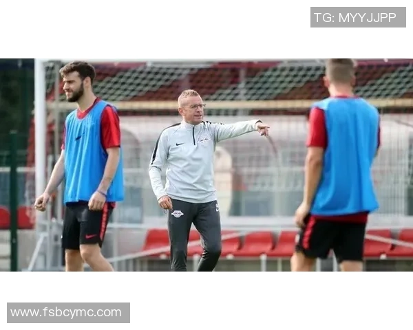 中超激战AC米兰险胜莱比锡争议判罚引发全场热议