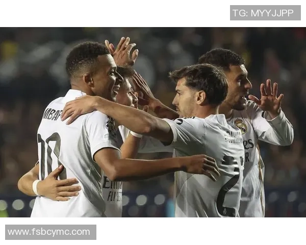 欧冠激战：那不勒斯与马竞战成平局帽子戏法引发全场狂欢