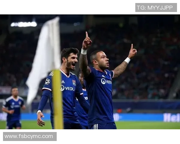 世界杯精彩对决里昂大胜莱比锡乌龙球瞬间点燃全场激情 世界杯精彩对决里昂大胜莱比锡乌龙球瞬间点燃全场激情