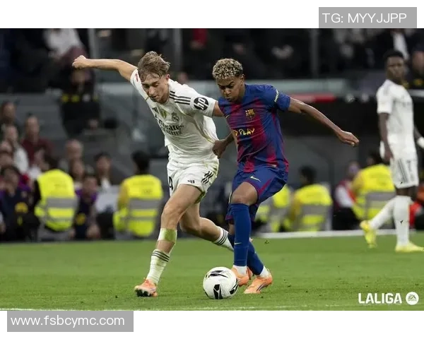 欧冠经典对决皇马逆转巴萨帽子戏法引发全场狂欢战术解析