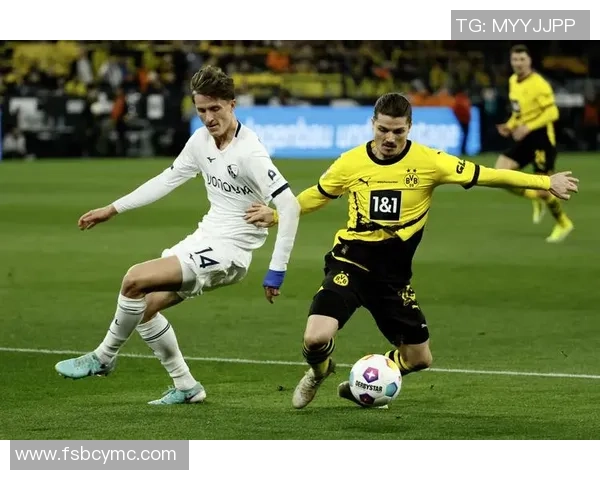 德甲激战:多特蒙德大胜国米红牌争议引发全场热议 德甲激战:多特蒙德大胜国米红牌争议引发全场热议